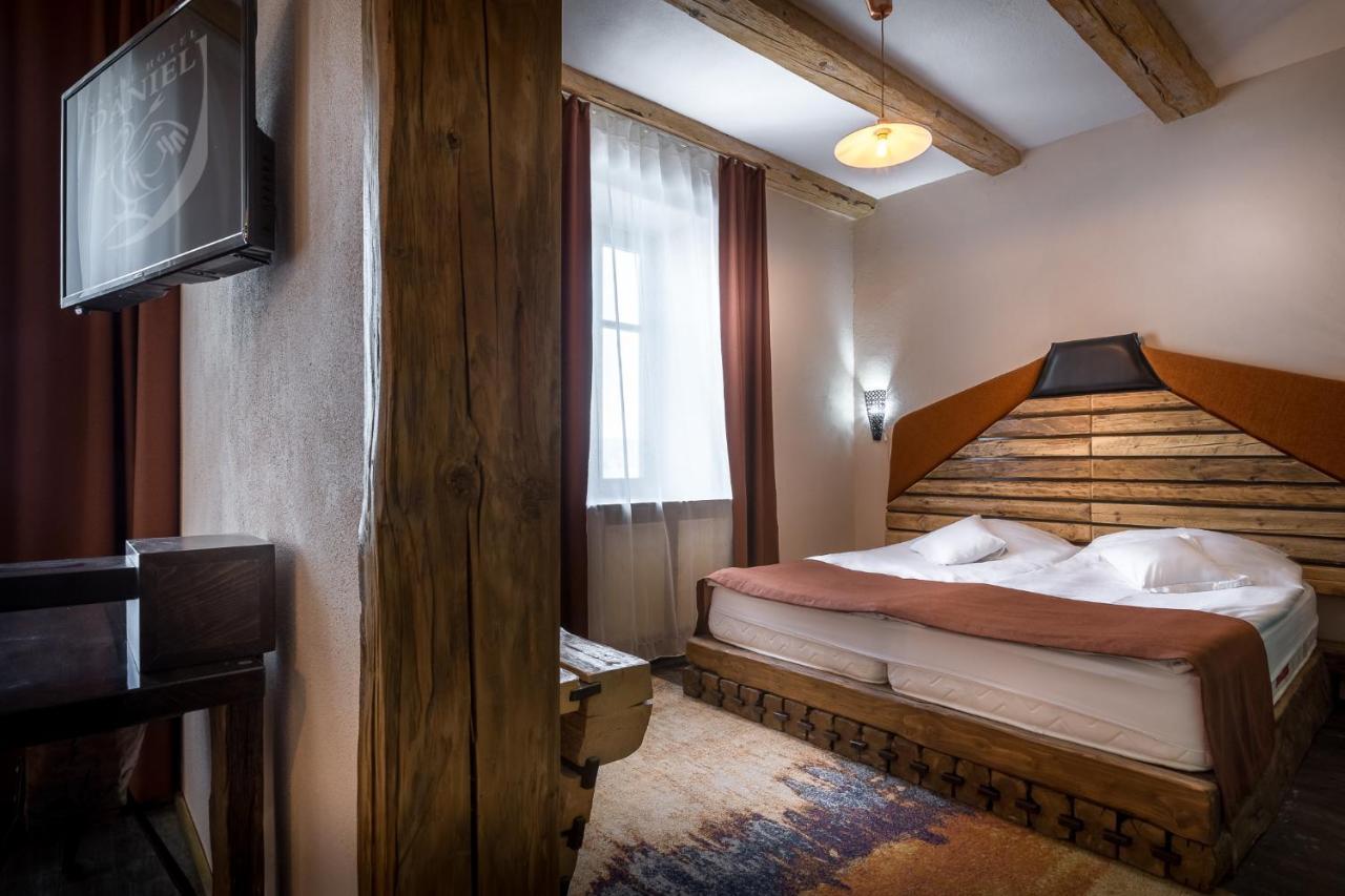 Castle Hotel Daniel Baraolt Buitenkant foto