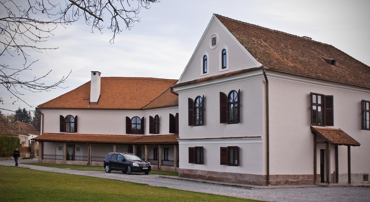 Castle Hotel Daniel Baraolt Buitenkant foto