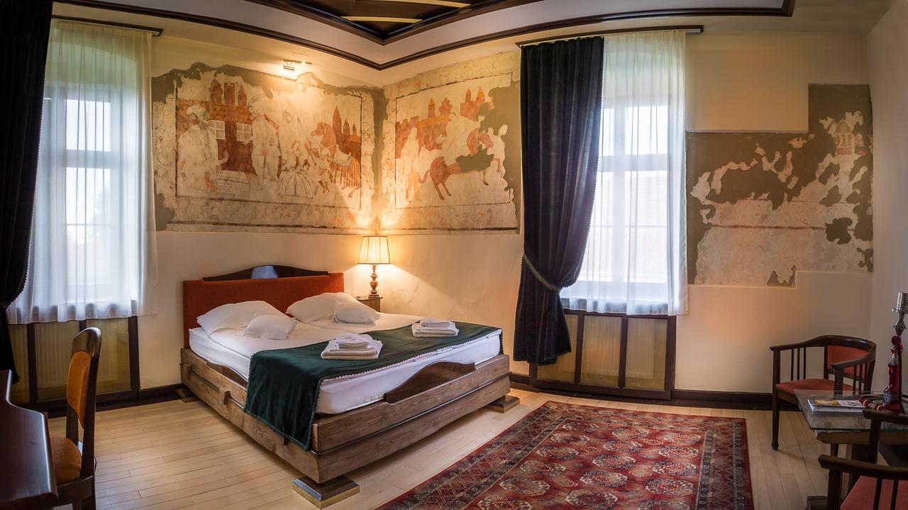 Castle Hotel Daniel Baraolt Buitenkant foto