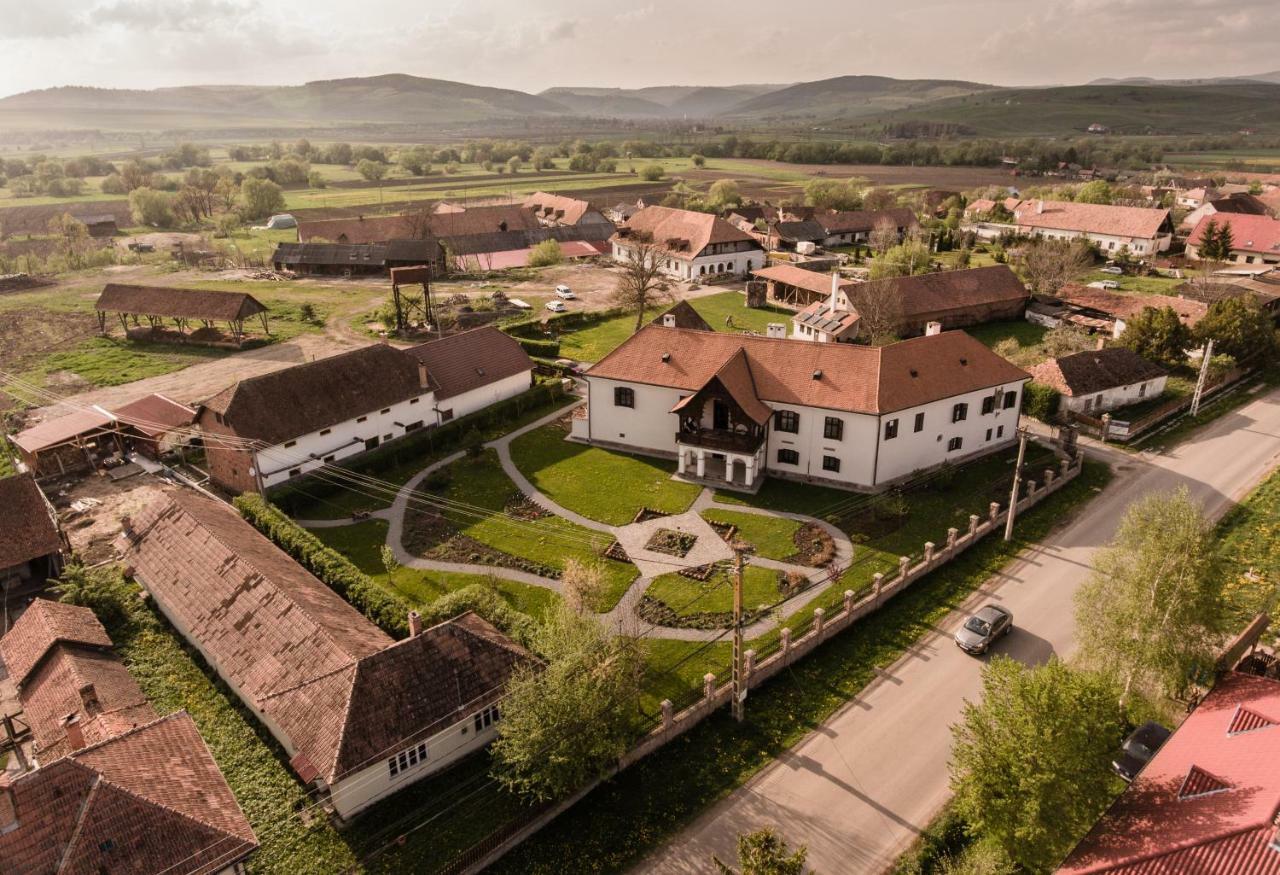 Castle Hotel Daniel Baraolt Buitenkant foto